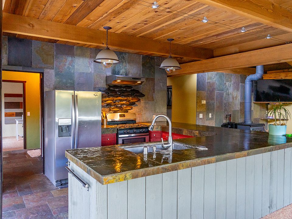 Open kitchen