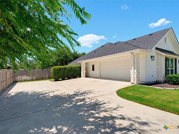 2nd image of 705 Norfolk Dr