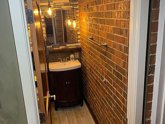 4th image of 2933 Baltimore Ave APT 602