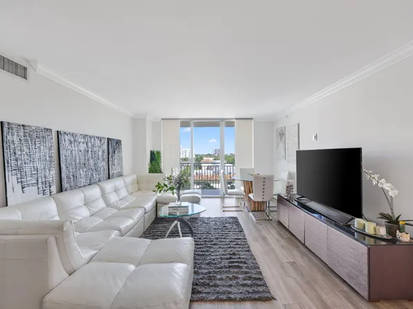 99 SE Mizner Boulevard #609, Boca Raton, FL 33432