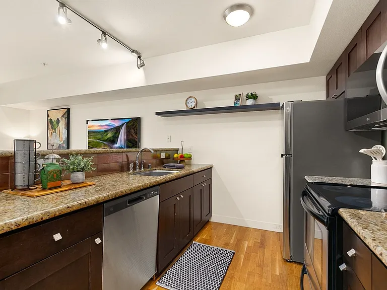 1620 Belmont Ave #529 — Photo 7
