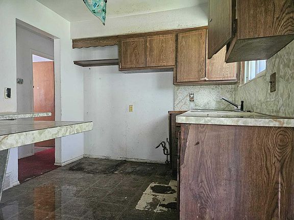 2nd image of 3948 Minnesota Ave
