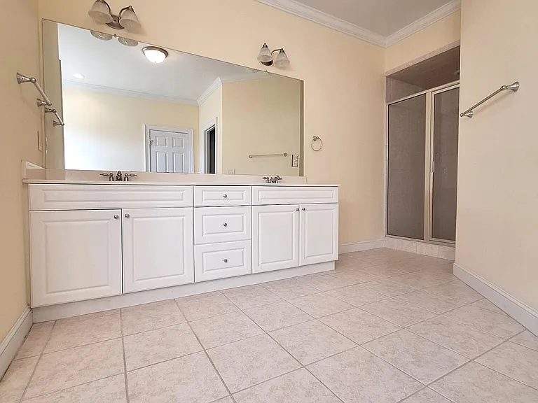 3016 Edward Ct #B — Photo 13