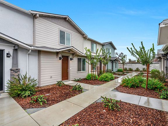 2nd image of 410 S Summit Dr #102
