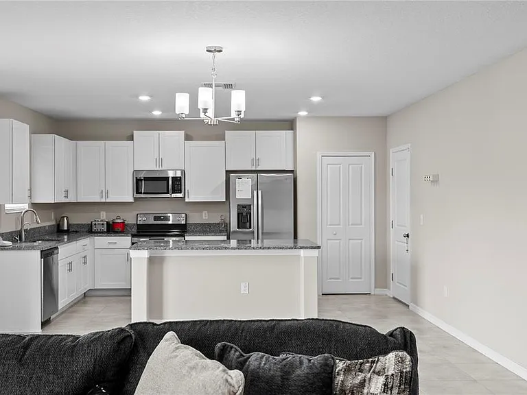 7109 Paradise Island Ct — Photo 13
