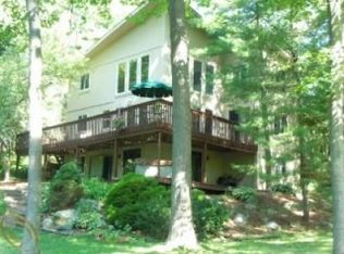 10785 Frankfort, Pinckney, MI