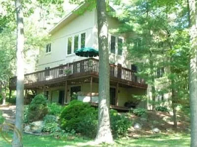 10785 Frankfort photo 1