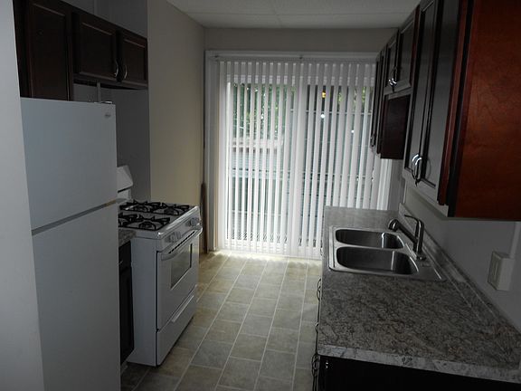3rd image of 334 Bryant St APT 8