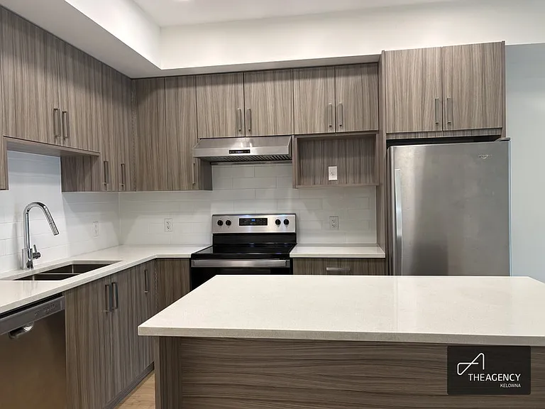 1036 Coronation Ave #104 — Photo 10