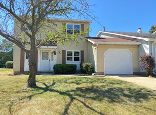 2138 Almond Ln, Glendale Heights, IL 60139