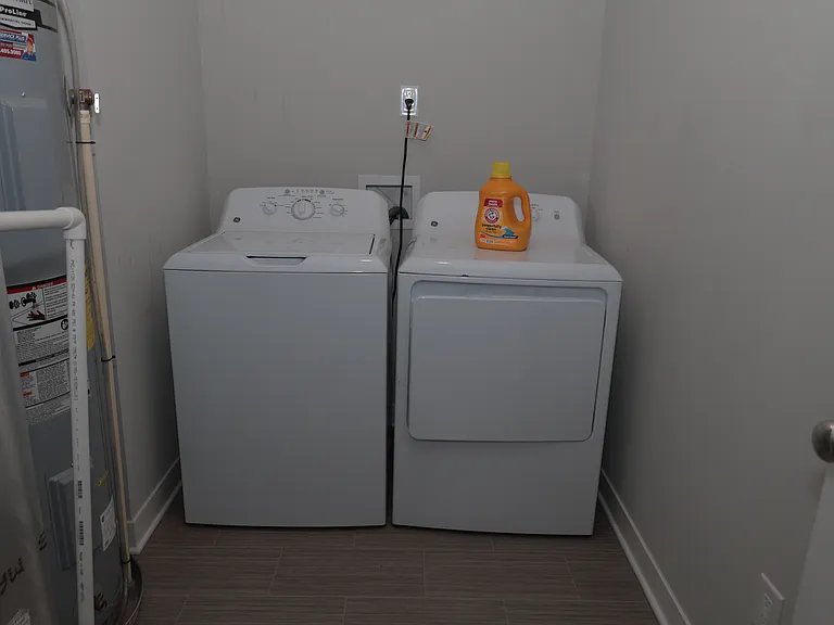 9819 Sonnette Cir — Photo 35