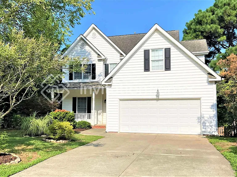 912 Siena Dr — Photo 1