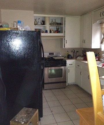 4th image of 1608 E Oak Ave