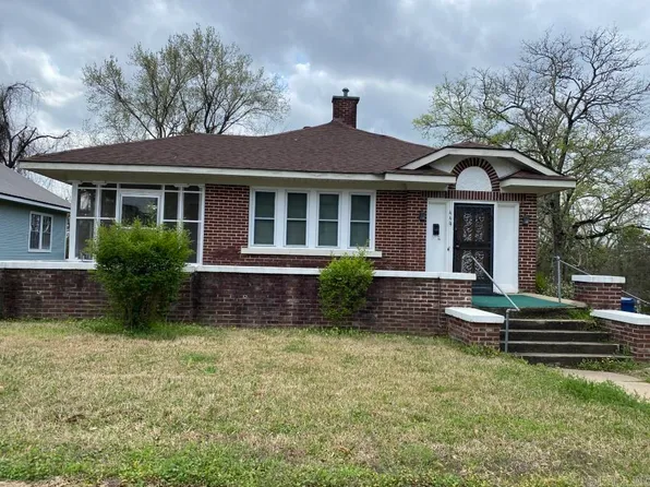 449 Clifton St, Camden, AR 71701