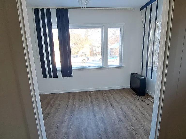 1428 Queen St — Photo 26