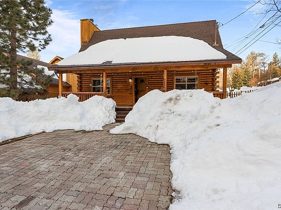 3rd image of 691 Elm St