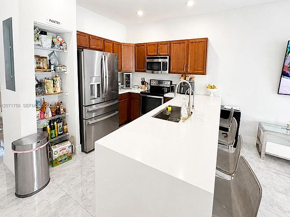 4th image of 8876 W 35th Way