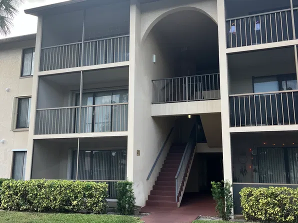 208 Foxtail Dr APT E3, Greenacres, FL 33415