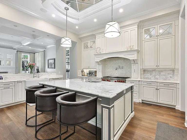 629 Riviera Dr — Photo 18