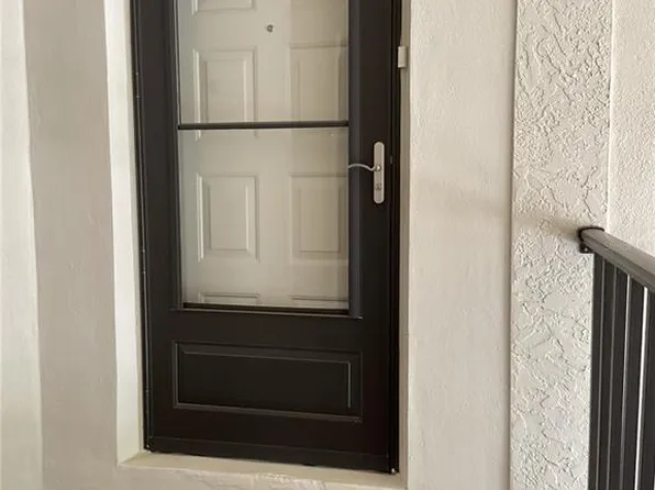 2655 Pine Ridge Way N APT D3, Palm Harbor, FL 34684