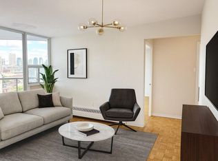 44 Walmer Rd #1205, Toronto, ON M5R2X5