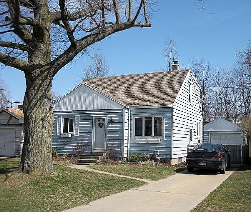 1st image of 121 Kirkwood Dr