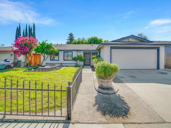 842 Lazarine Ct, Turlock, CA 95380