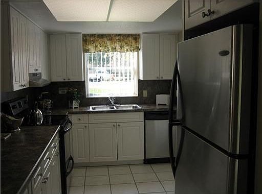 2nd image of 9932 Sweepstakes Ln APT 6