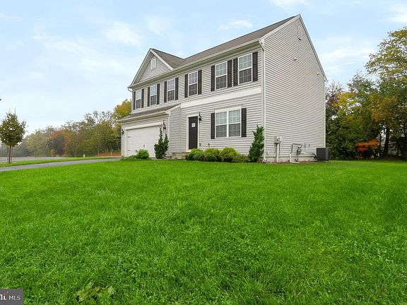 4th image of 11 Bennington Way