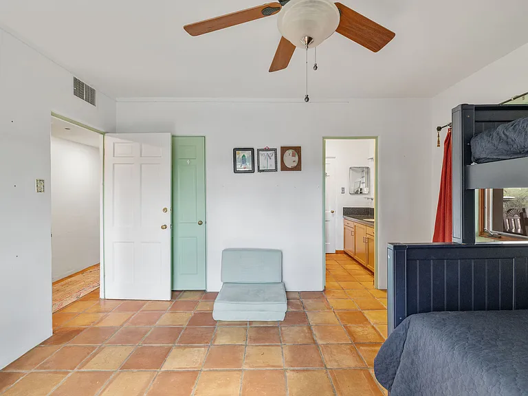 151 S Candlestick Dr #1 — Photo 4