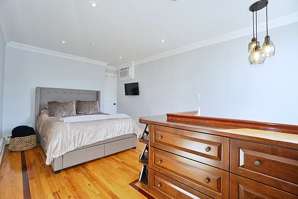 Sold by Bergen Basin Real Estate | media 24