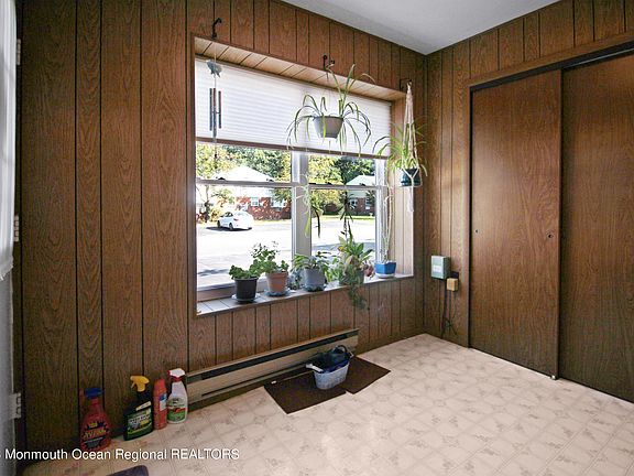 4th image of 4b Betsy Ross Lane
