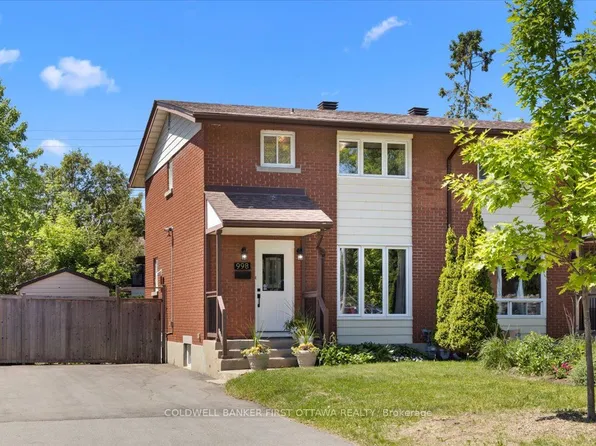 998 Mossdale St, Ottawa, ON K2B 5S7