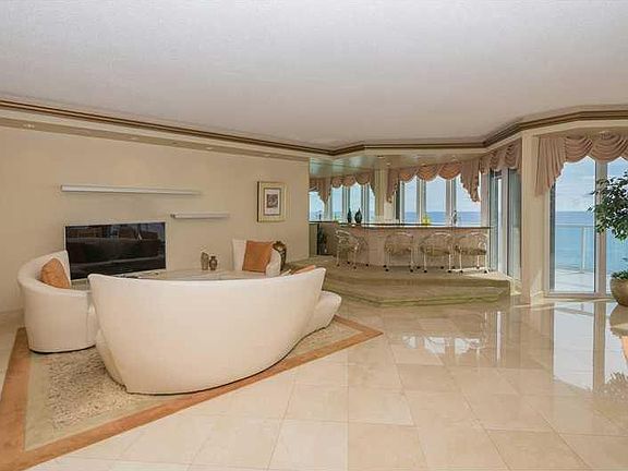 4th image of 16445 Collins Ave #Os11b