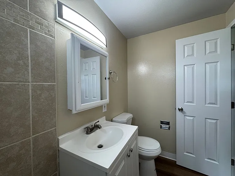 John Mark Apartments — Photo 8