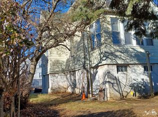 33 Center St #2, Little Ferry, NJ 07643