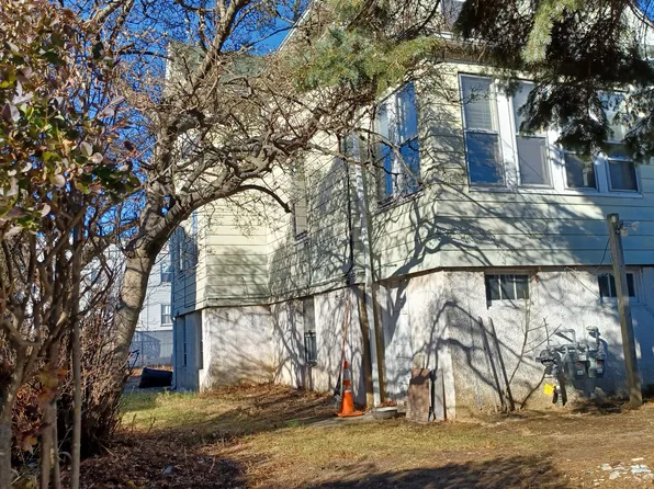 33 Center St #2, Little Ferry, NJ 07643