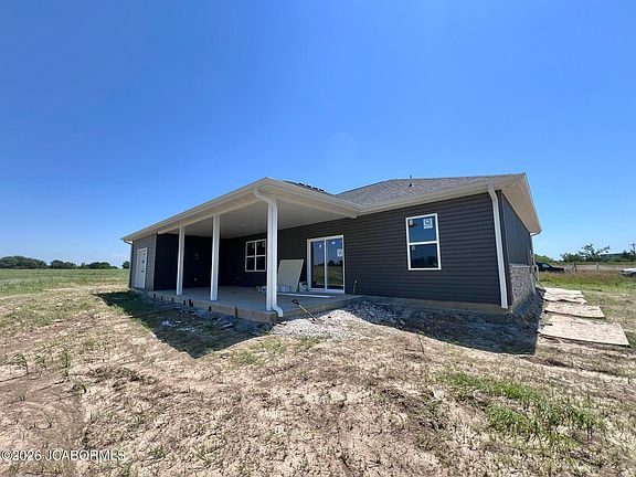 5th image of 2437 Kirk Dr
