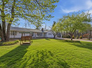 5 Oak Ter, Byfield, MA 01922