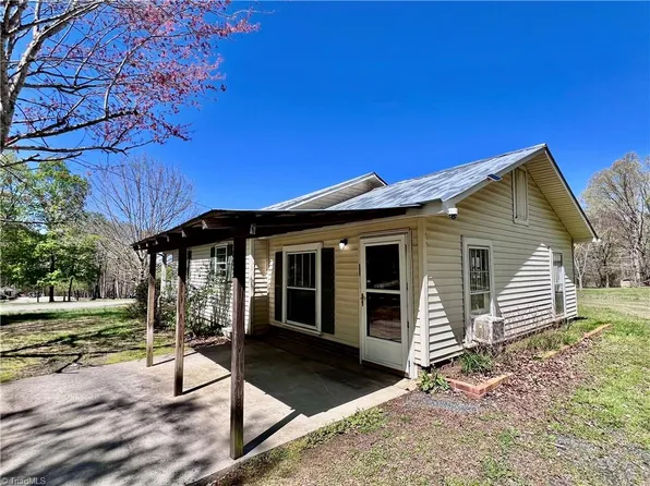 3750 State Highway 22 N, Franklinville, NC 27248