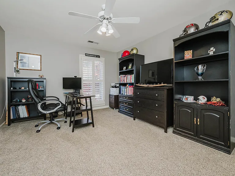 3036 Old Stone Dr — Photo 25