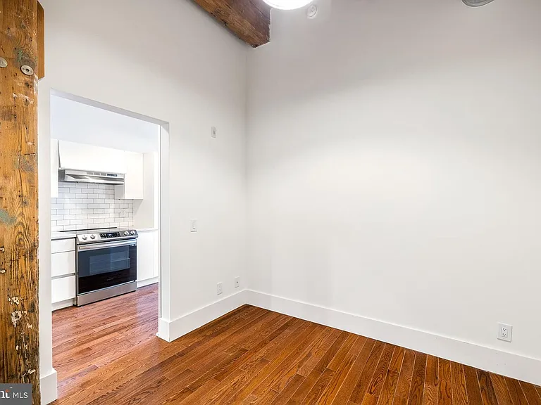 1801 N Howard St #302 — Photo 11