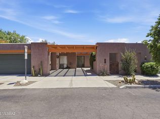 3136 E Macenroe Ln, Tucson, AZ 85716