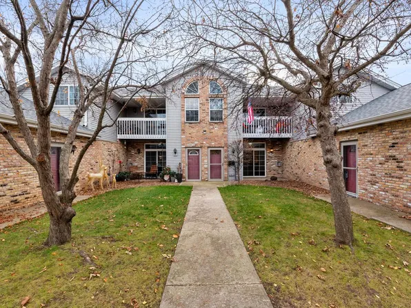 180 West Oak Leaf DRIVE, Oak Creek, WI 53154
