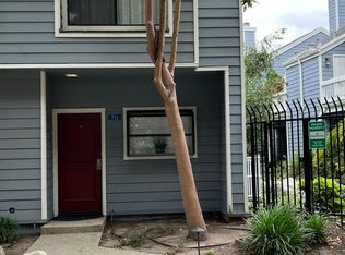 711 Arneill Rd, Camarillo, CA 93010