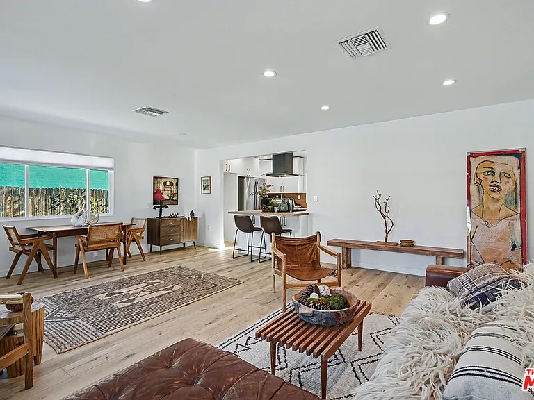 4026 Baywood St — Photo 4