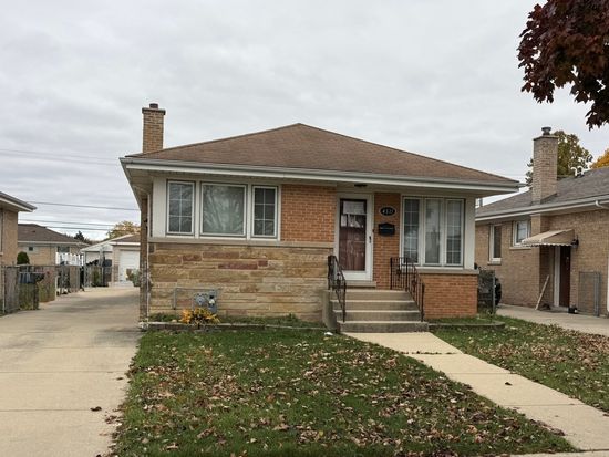4511 Rose St, Schiller Park, IL 60176