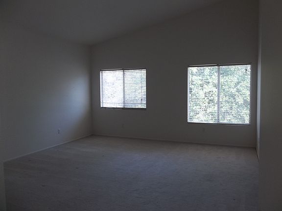 5th image of 674 Wagonwheel Dr