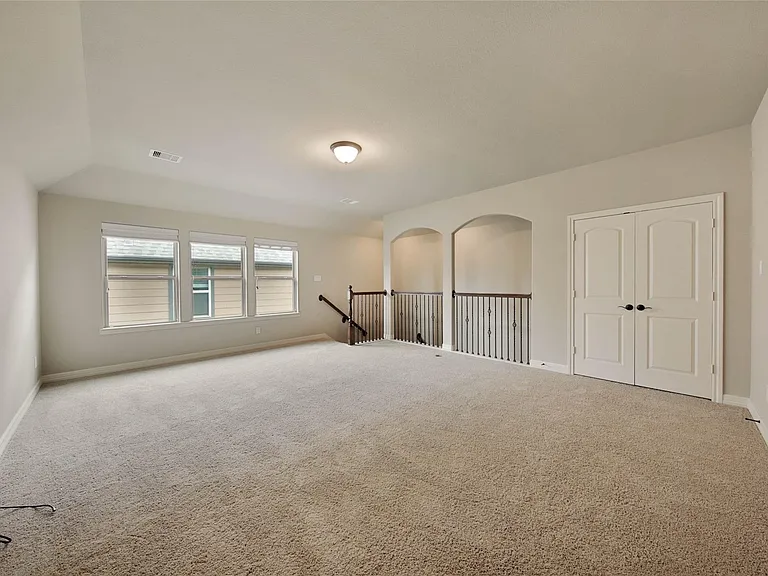 78 Hearthshire Cir — Photo 31