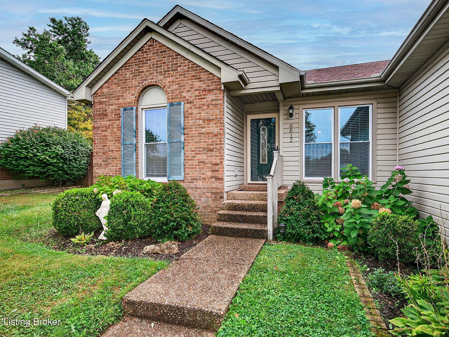 8812 Raintree Dr, Louisville, KY 40220 | Zillow